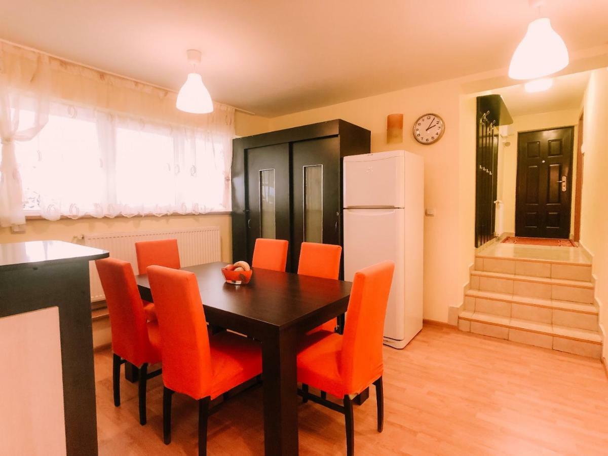 Spacious Apartment Near Peles Sinaia Exterior photo